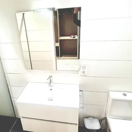 Amplia Con Bano Privado A Pasos De La Playa Habitación en casa particular